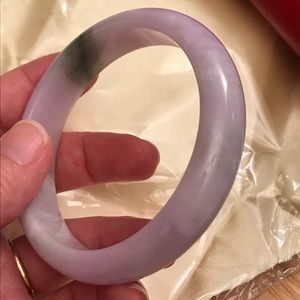 Brand new untreated A jadeite bracelet w/ cert